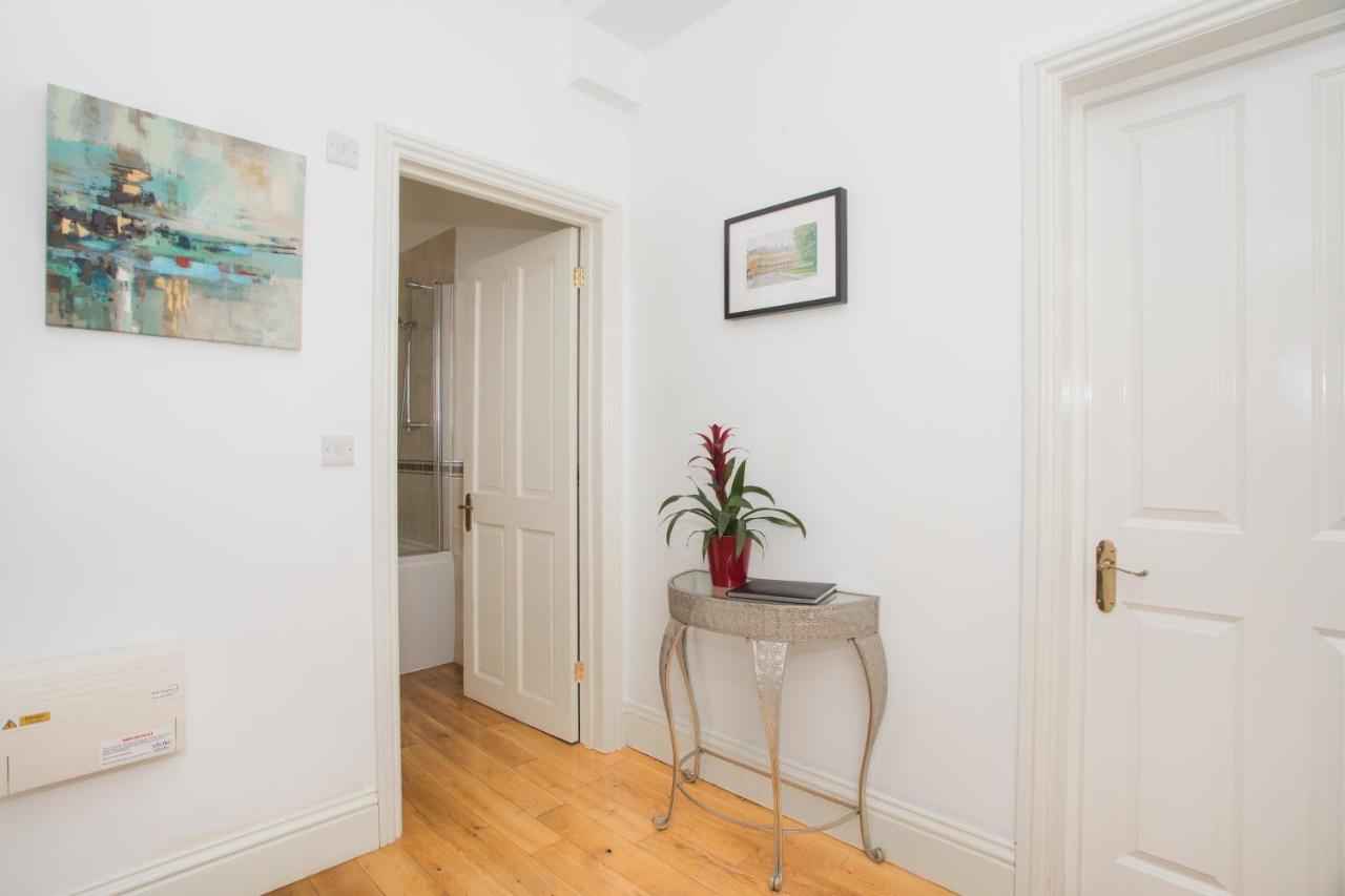 Spacious Apartments Bath Room photo